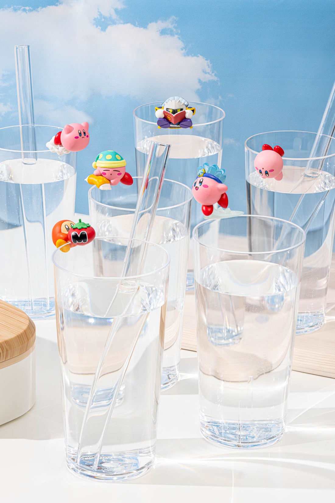 Cup-rim figures by Kitan Club